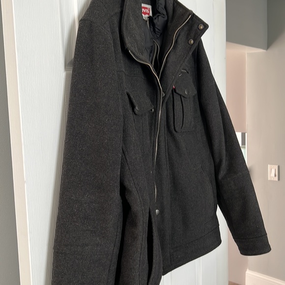 Levis Jacket - Picture 2 of 3